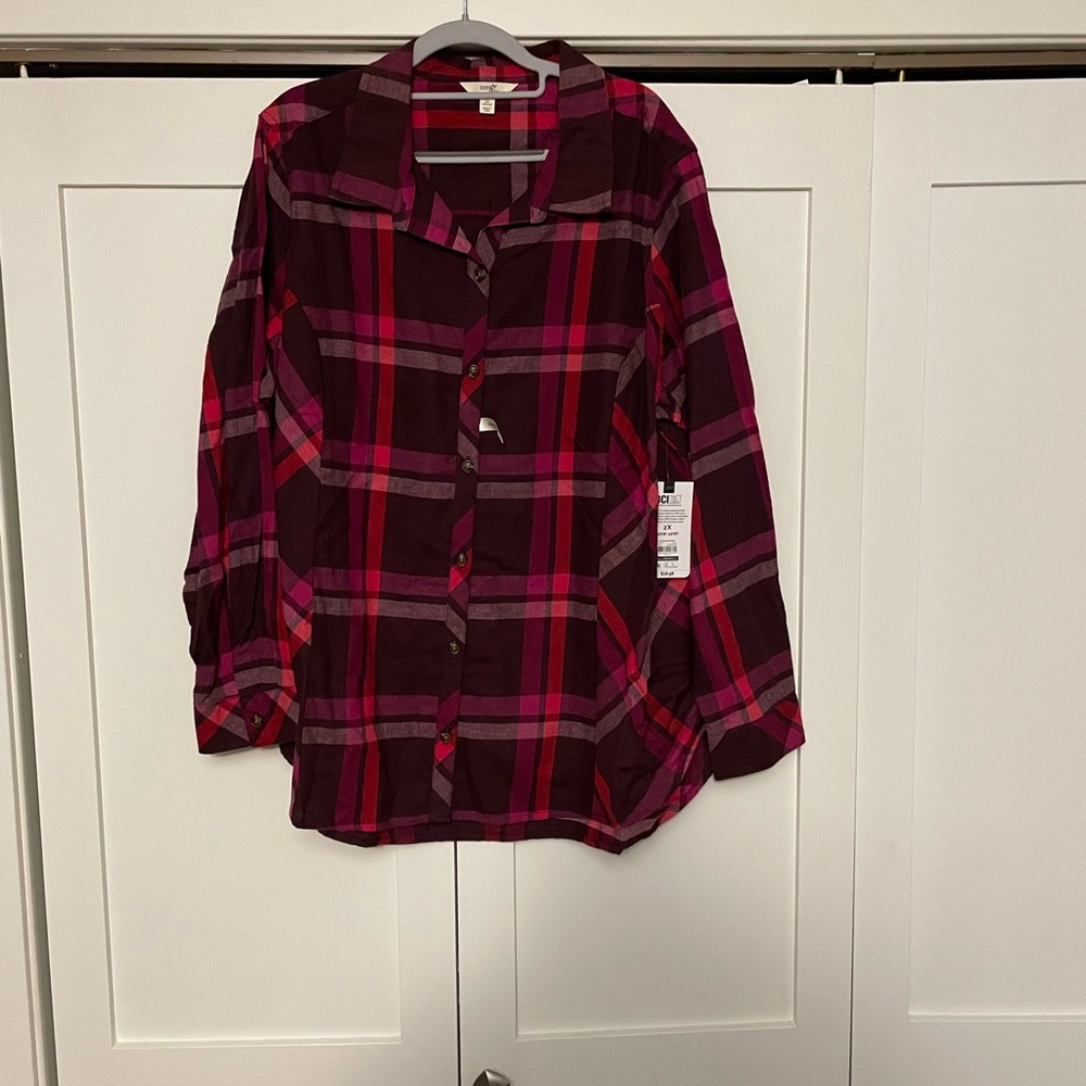 NWT Terra & Sky Plaid Button Down